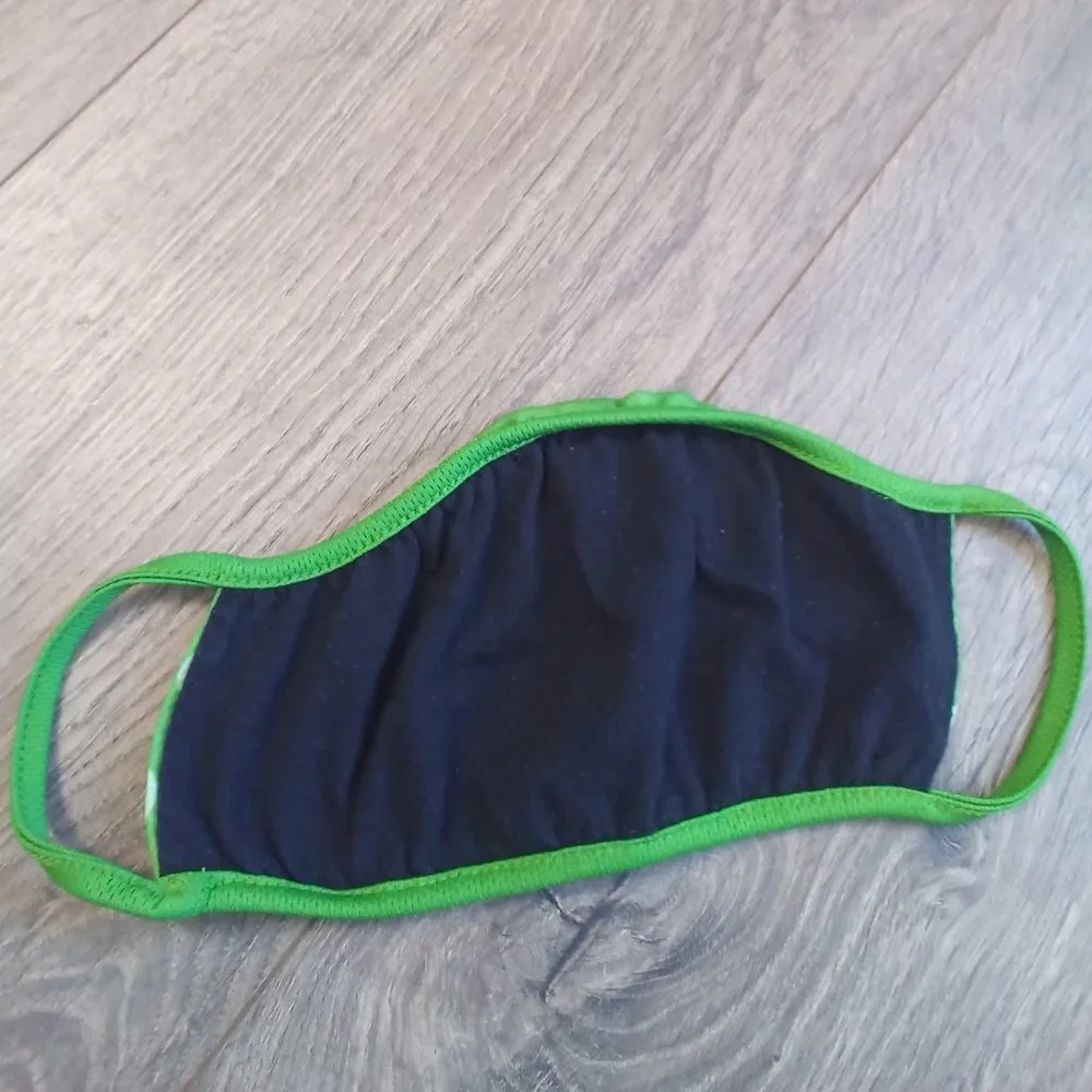 EUC UNISEX Publix face mask